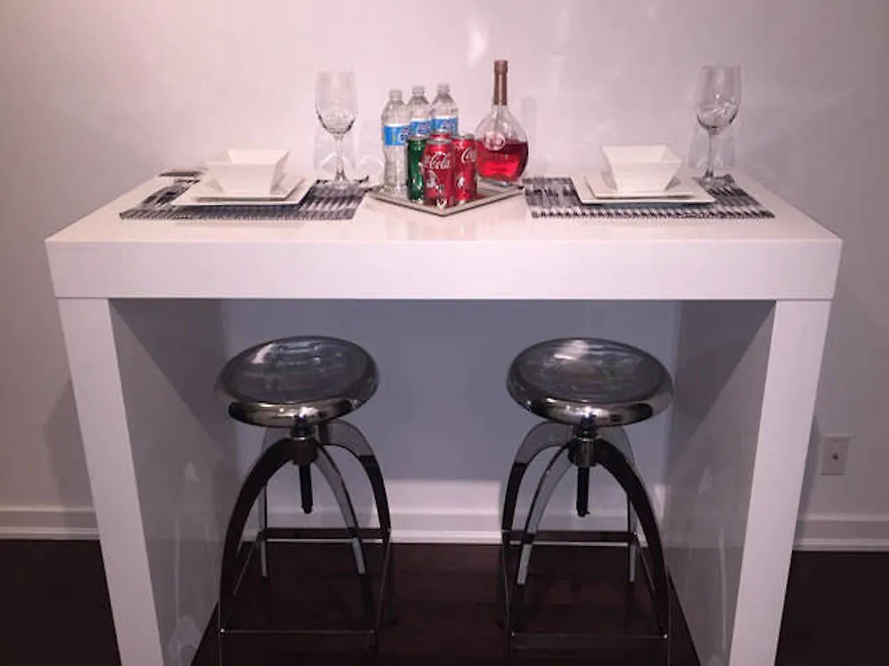 Hotel Nge Stays - York Street Condos Toronto