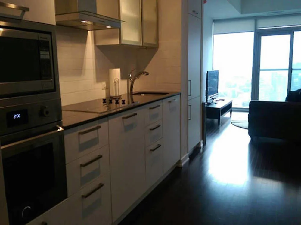 Hotel Nge Stays - York Street Condos Toronto